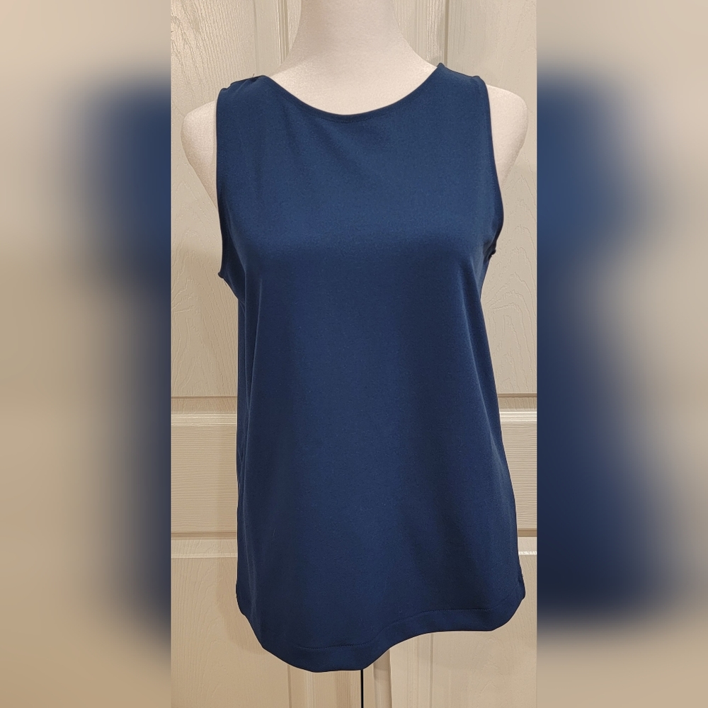 Banana Republic Sleeveless Top with Back Detail Size XS